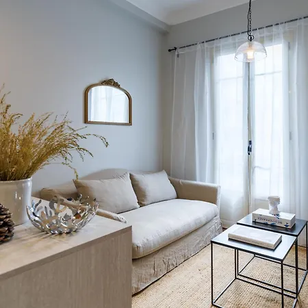Modern One Bedroom Close To Promenade Des Anglais ニース